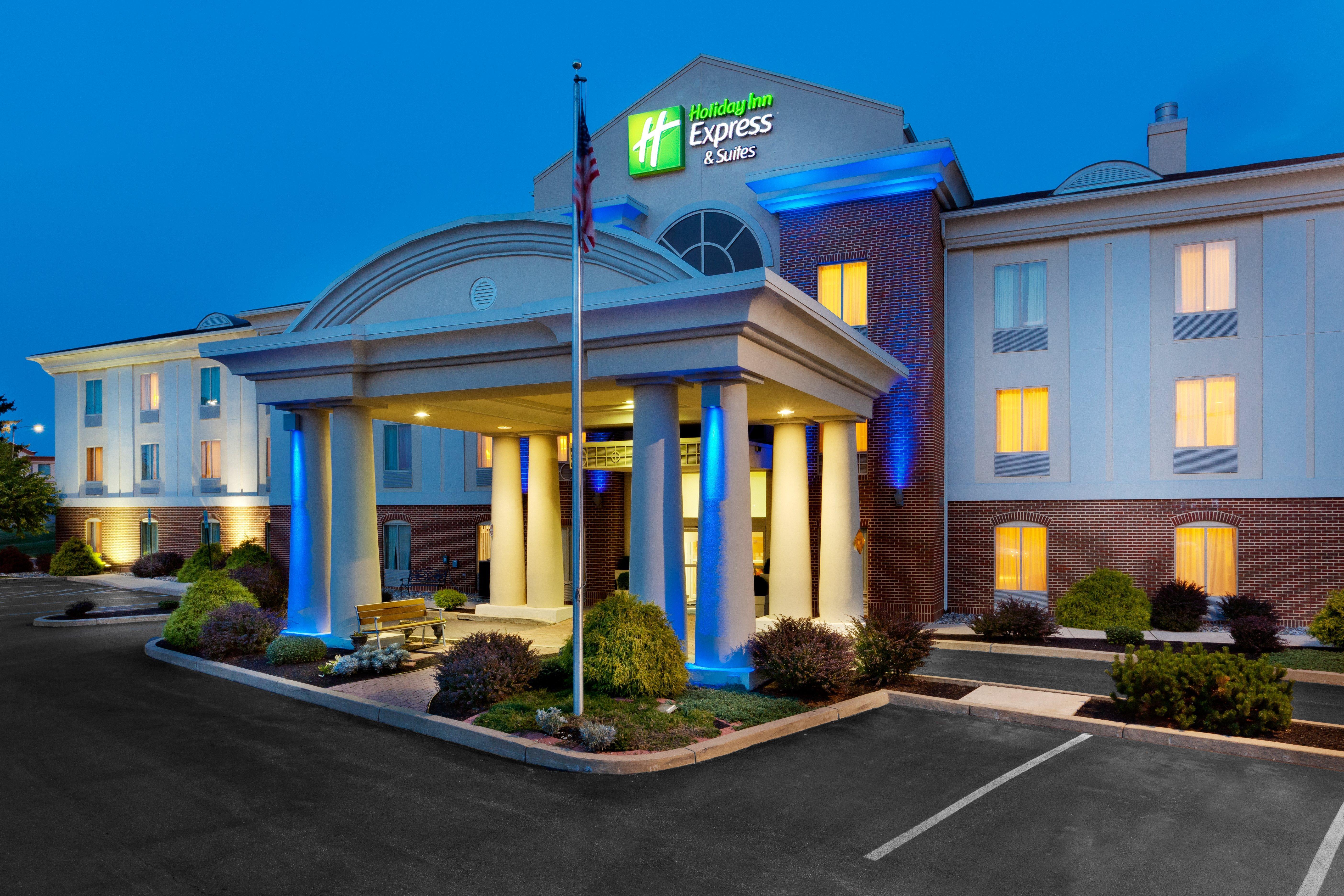 Holiday Inn Express & Suites By Ihg Chambersburg By Ihg Екстериор снимка