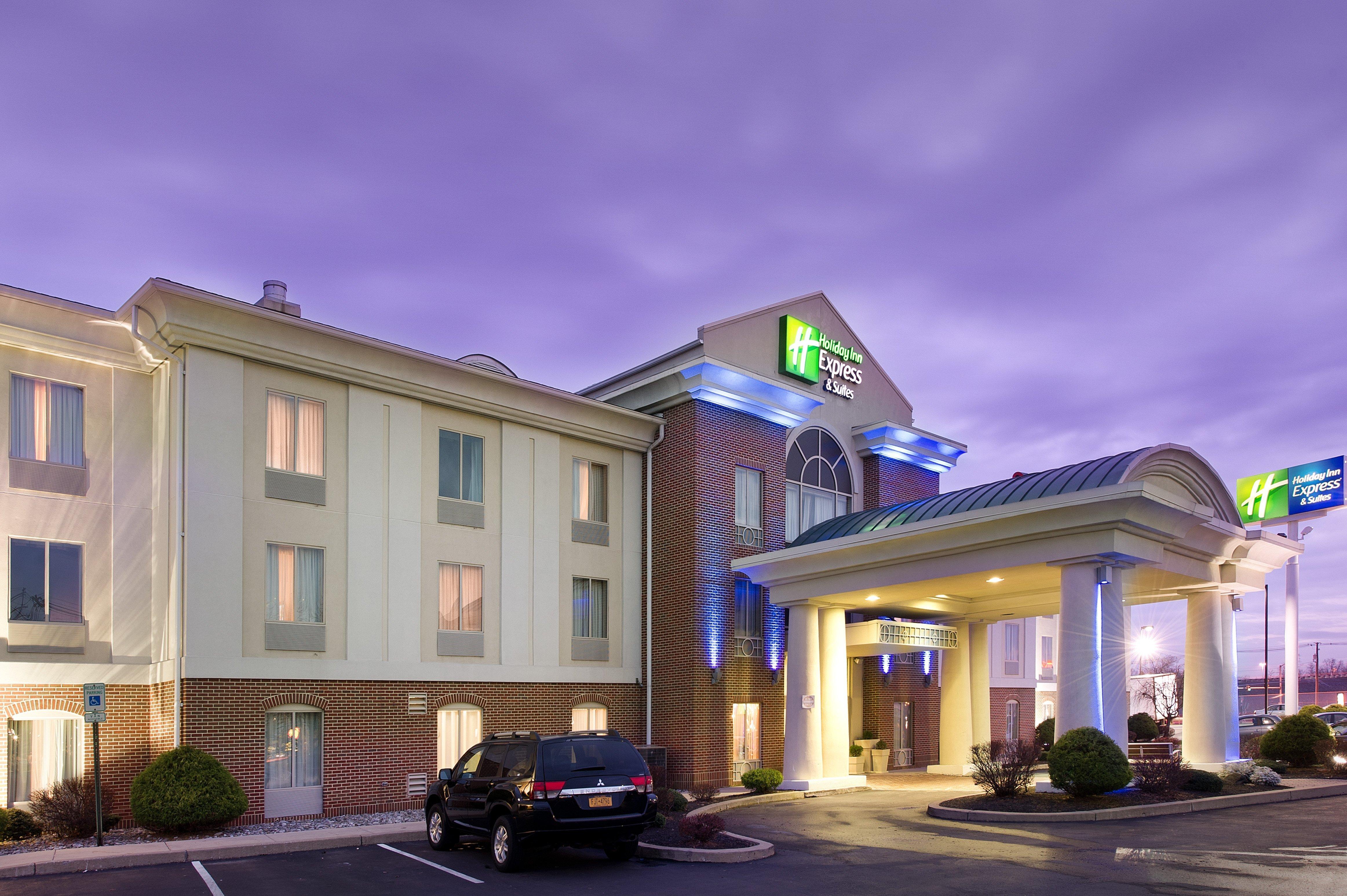 Holiday Inn Express & Suites By Ihg Chambersburg By Ihg Екстериор снимка