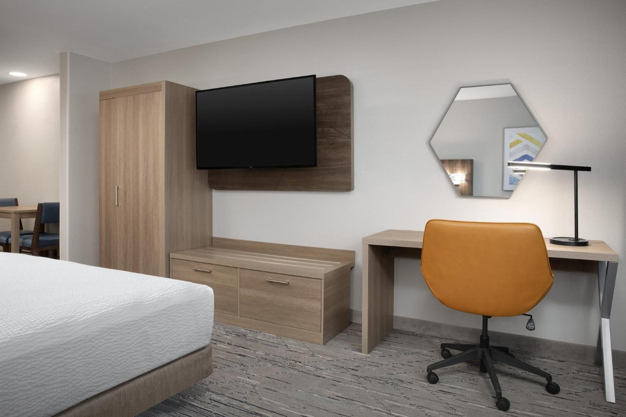 Holiday Inn Express & Suites By Ihg Chambersburg By Ihg Екстериор снимка