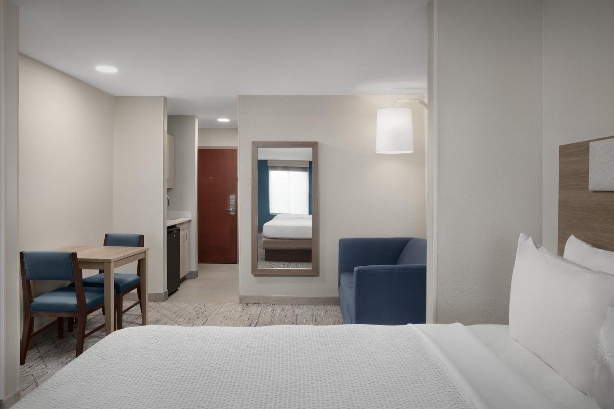 Holiday Inn Express & Suites By Ihg Chambersburg By Ihg Екстериор снимка