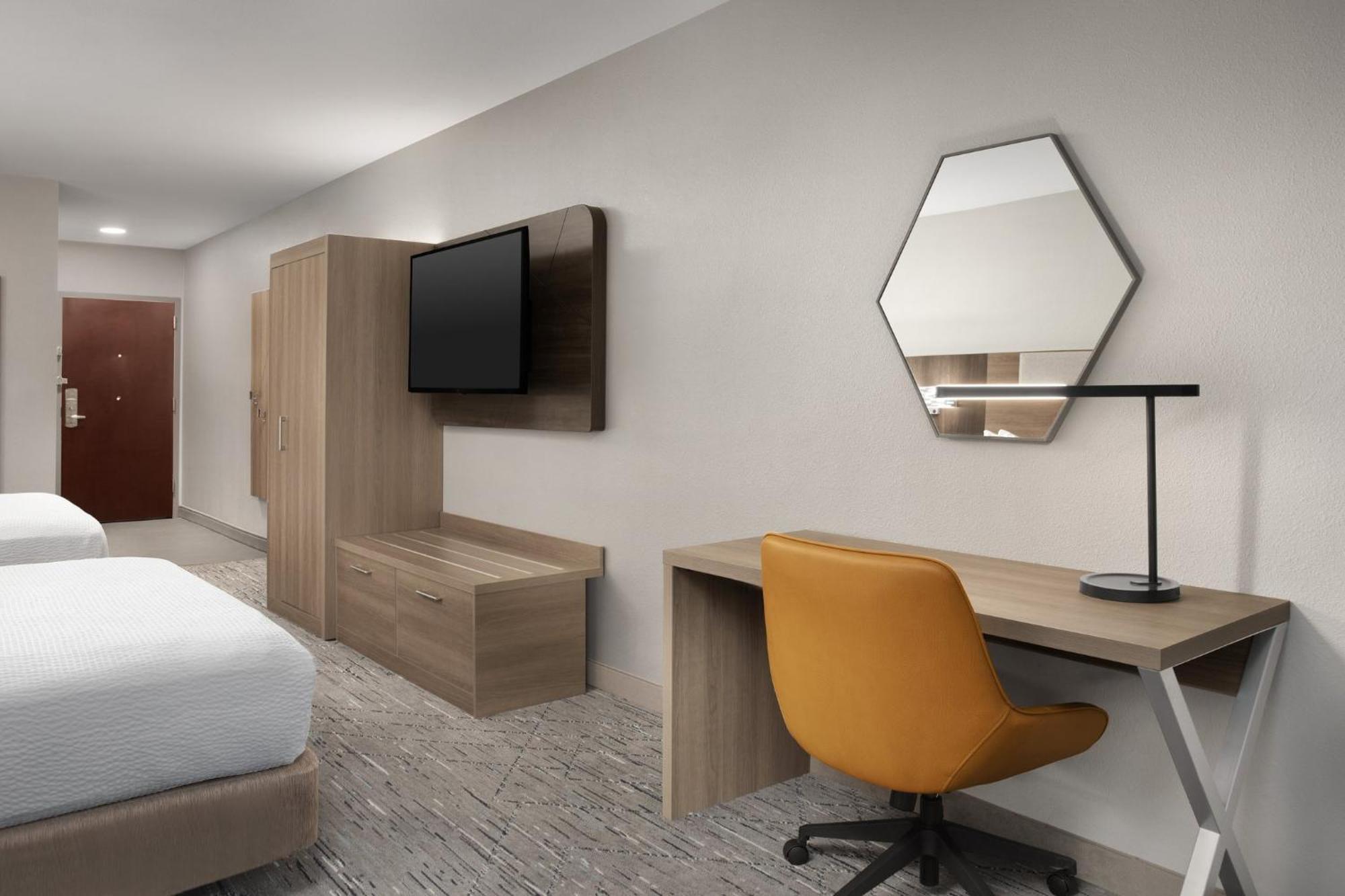 Holiday Inn Express & Suites By Ihg Chambersburg By Ihg Екстериор снимка